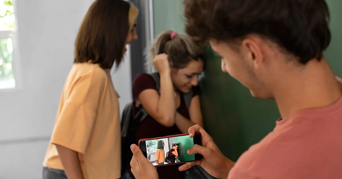Bullismo a scuola, non solo 'ragazzate': obblighi stringenti per docenti e dirigenti con la nuova legge 2025