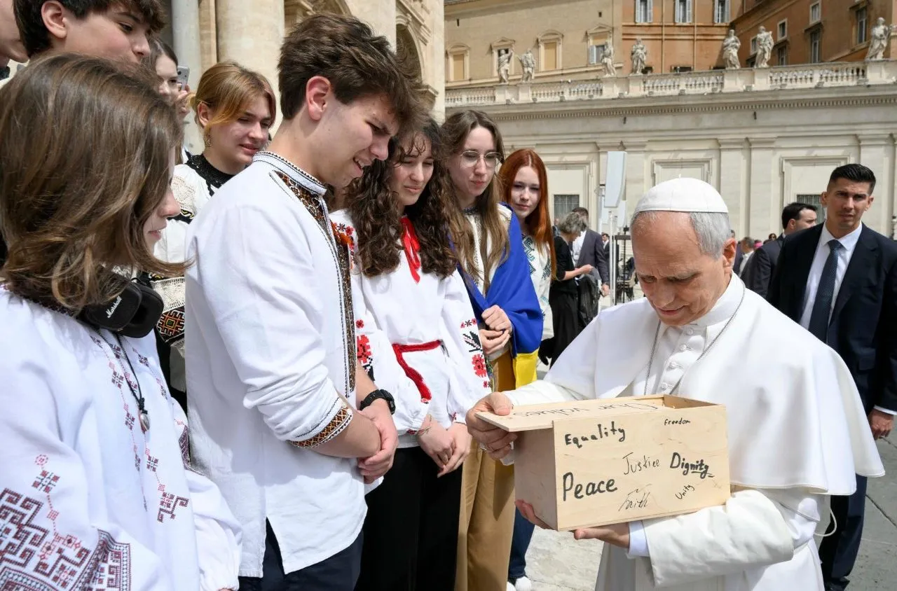Dalla guerra alla scuola: studenti ucraini ricevuti da Papa Leone XIV