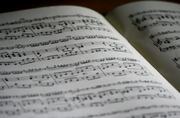 Dalla passione alla scuola giusta: percorsi musicali in Italia