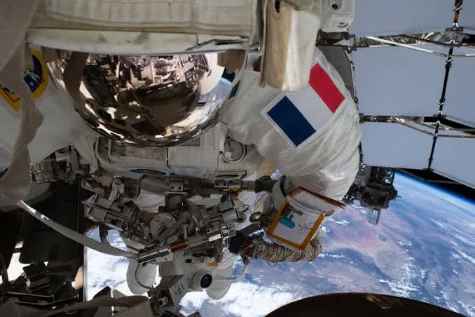 Dallo spazio alla scuola: cosa decide a Parigi il summit ESA