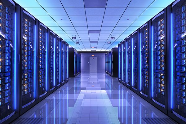 Previsione: Raddoppio del Consumo Elettrico dei Data Center Entro il 2030