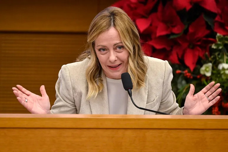 Decreto scuola approvato: previsto un massimo del 30% di studenti stranieri per classe. La soddisfazione della presidente Meloni