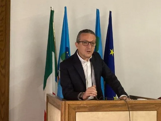 Il Personale ATA nella Comunità Educante: Dall’Invisibilità al Riconoscimento