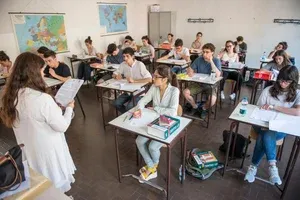 Dispersione scolastica in Italia all'8,2%: l'obiettivo europeo 2030 centrato con cinque anni di anticipo