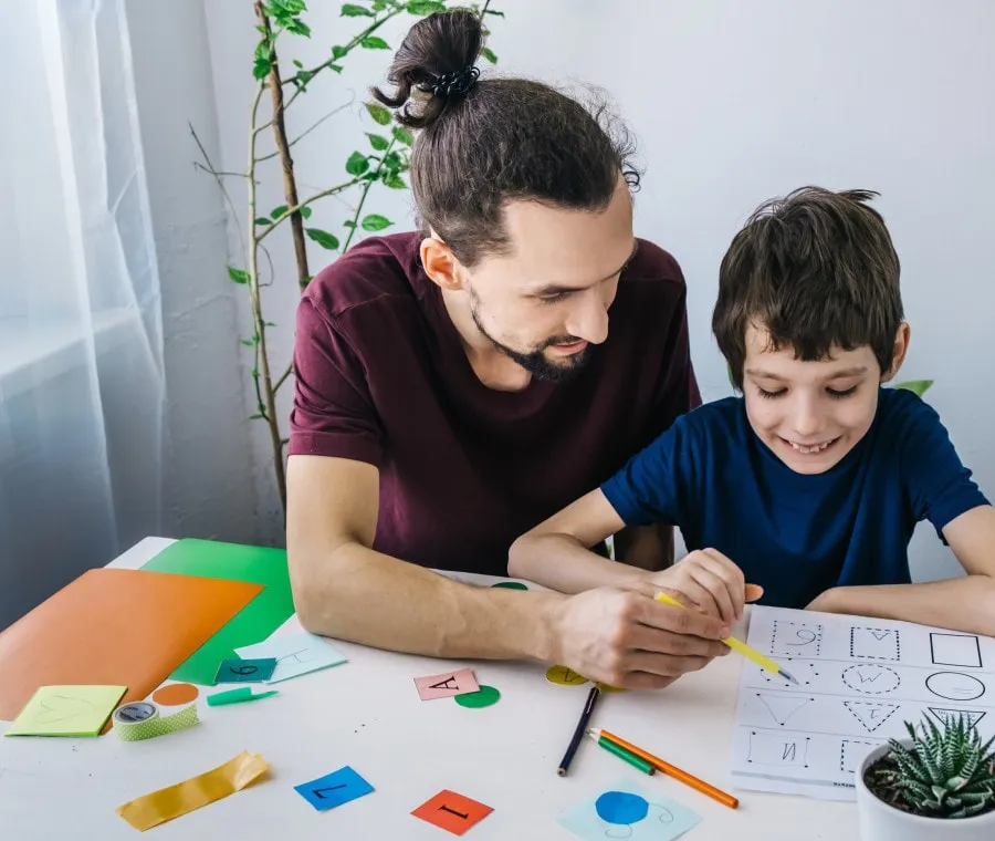 Riconoscere i Sintomi dell’Autismo in Classe: Strumenti e Strategie per Docenti e Inclusività