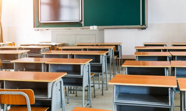 Docente di Legnano non denuncia: cosa cambia con la legge 2026