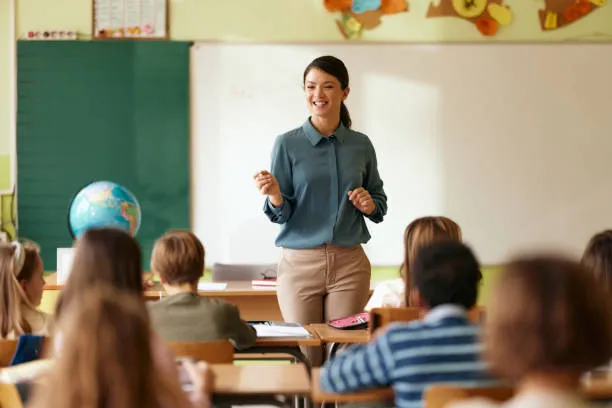 Docente felice, voti più alti: la ricerca APA su 17.500 studenti