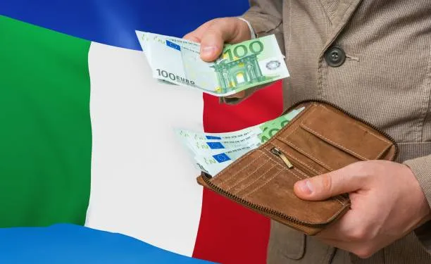 Docenti e Ata italiani, tra i meno pagati d’Europa: Landini boccia il 6% di aumento – "Inaccettabile con l’inflazione alle stelle"