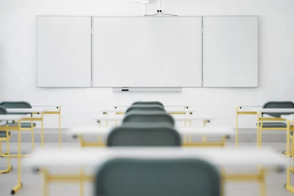 Docenti e salute mentale: cento suicidi in dieci anni senza dati ufficiali
