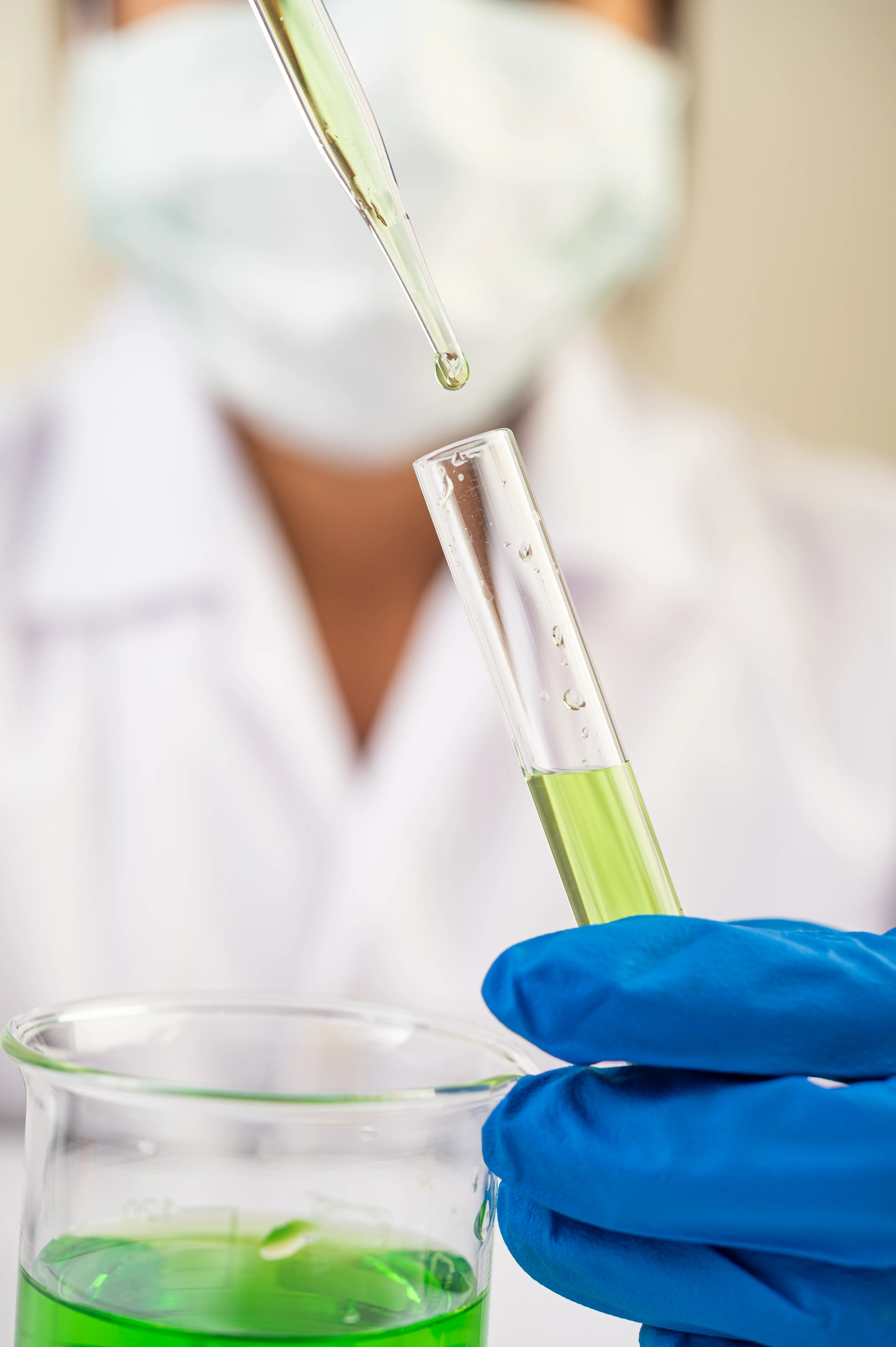 Donne nella scienza in Europa: la crescita corre, la parità no