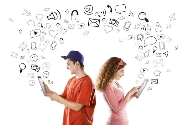 Dove si informa la Gen Z: tra social, AI e creator, le notizie arrivano scrollando