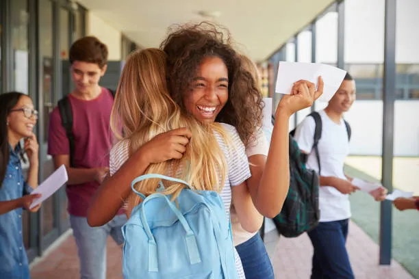 Scuola e Nuovi Orizzonti dell’Educazione: Affrontare il Disagio Neuropsichiatrico tra Fatti, Statistiche e Prospettive Filosofiche