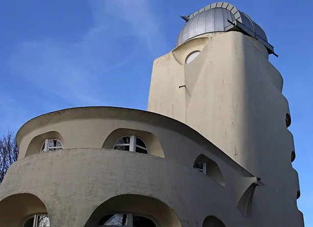 Einstein Telescope: Italia e Germania verso una decisione cruciale entro il 2027 sulla sede europea dell'ambizioso progetto scientifico