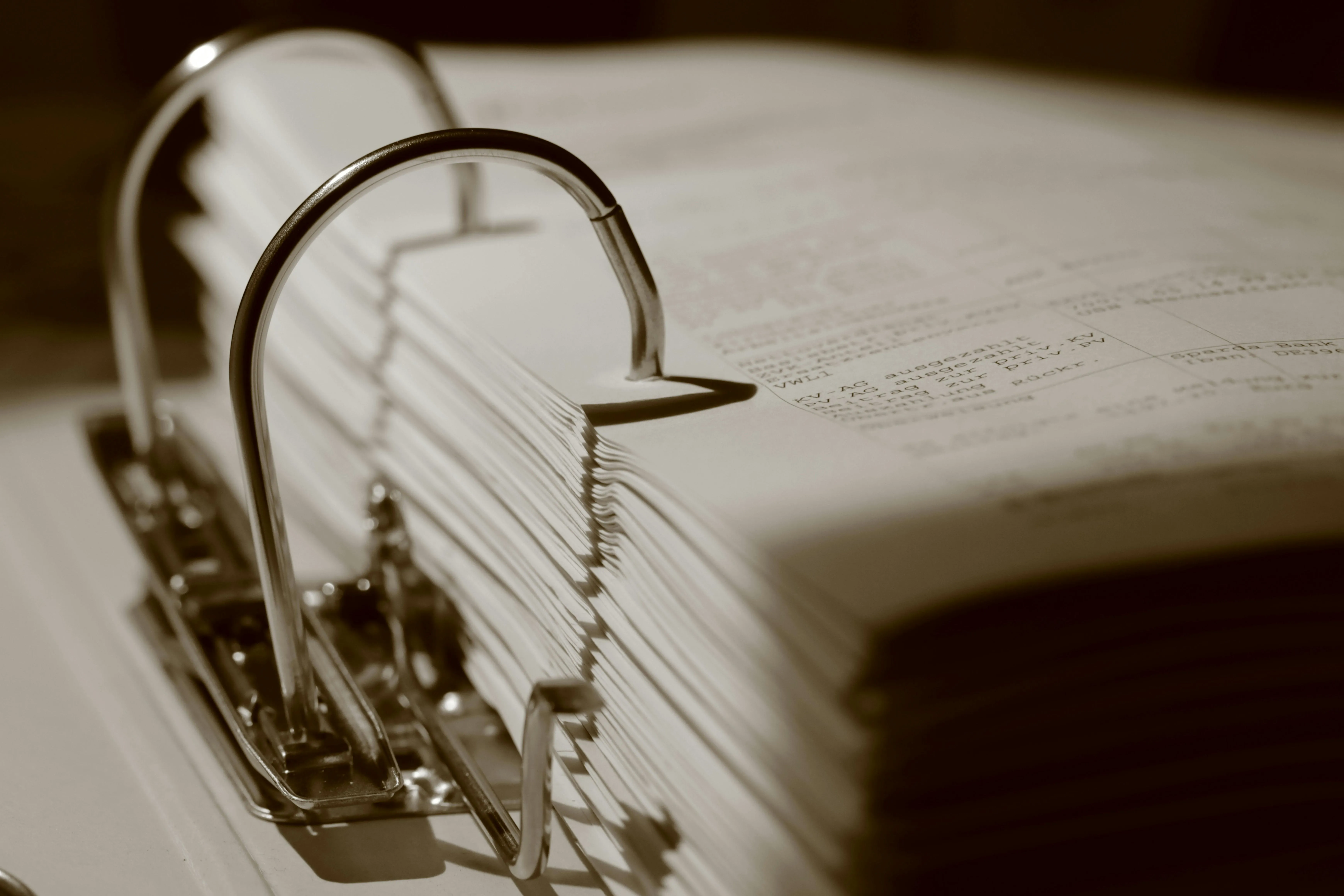 Epstein condannato dal dolore degli innocenti: la sentenza che manca agli uomini la pronuncia Dostoevskij