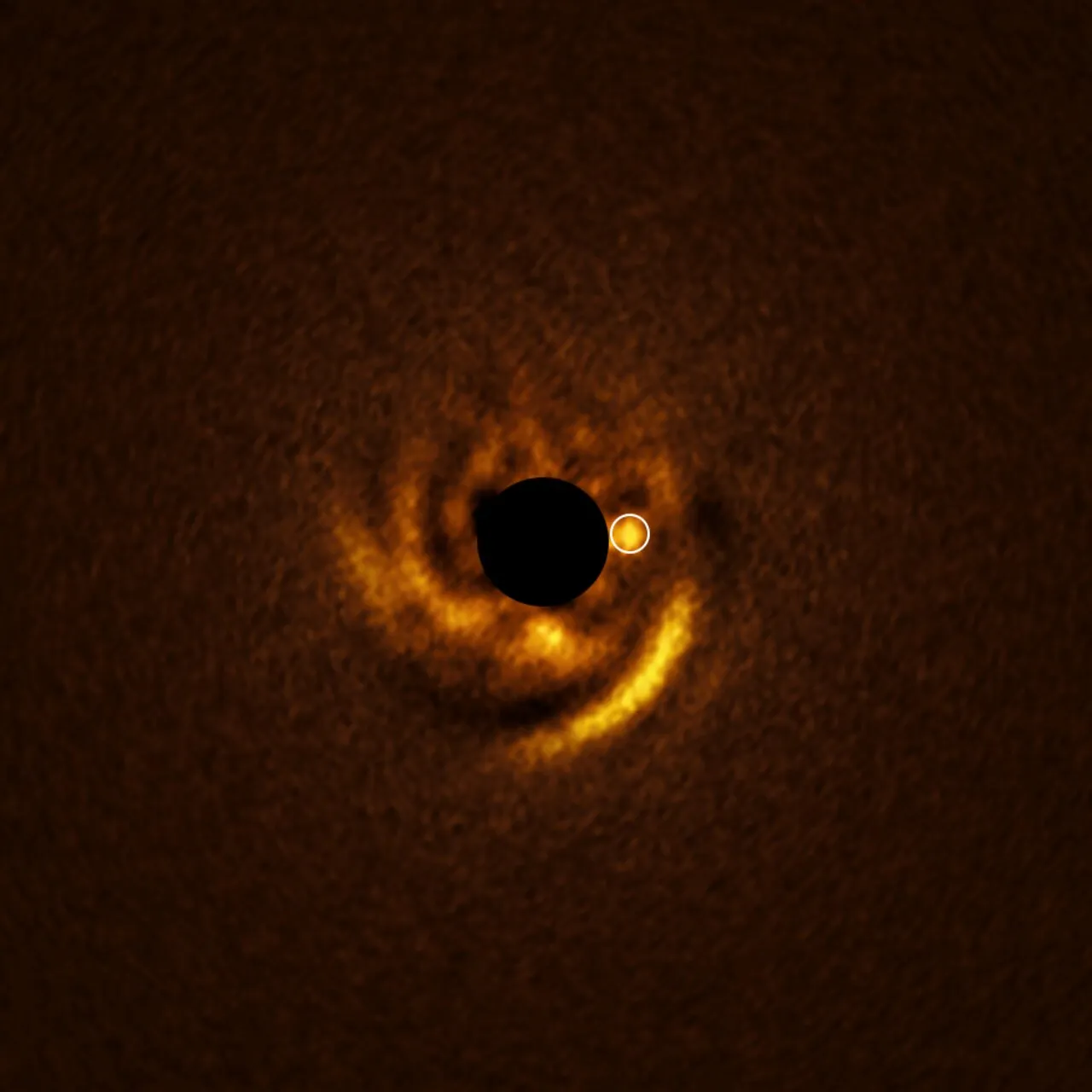 Scoperta rivoluzionaria: il pianeta neonato Wispit 2b fotografato dal Very Large Telescope in Cile