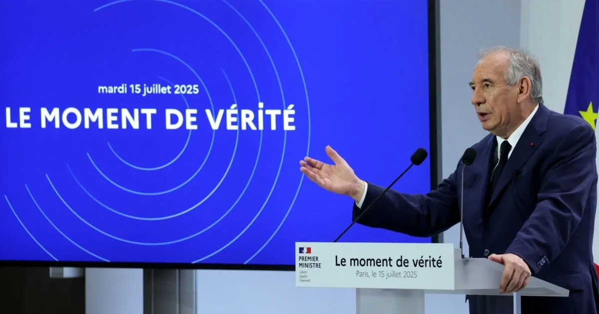 Francia, l’abolizione di due festivi divide sul deficit