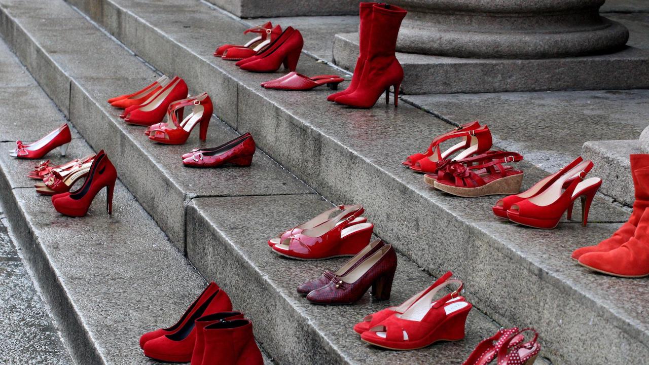 Sondaggio choc sul femminicidio a scuola: i dirigenti scolastici rivendicano il proprio ruolo e sollecitano le famiglie