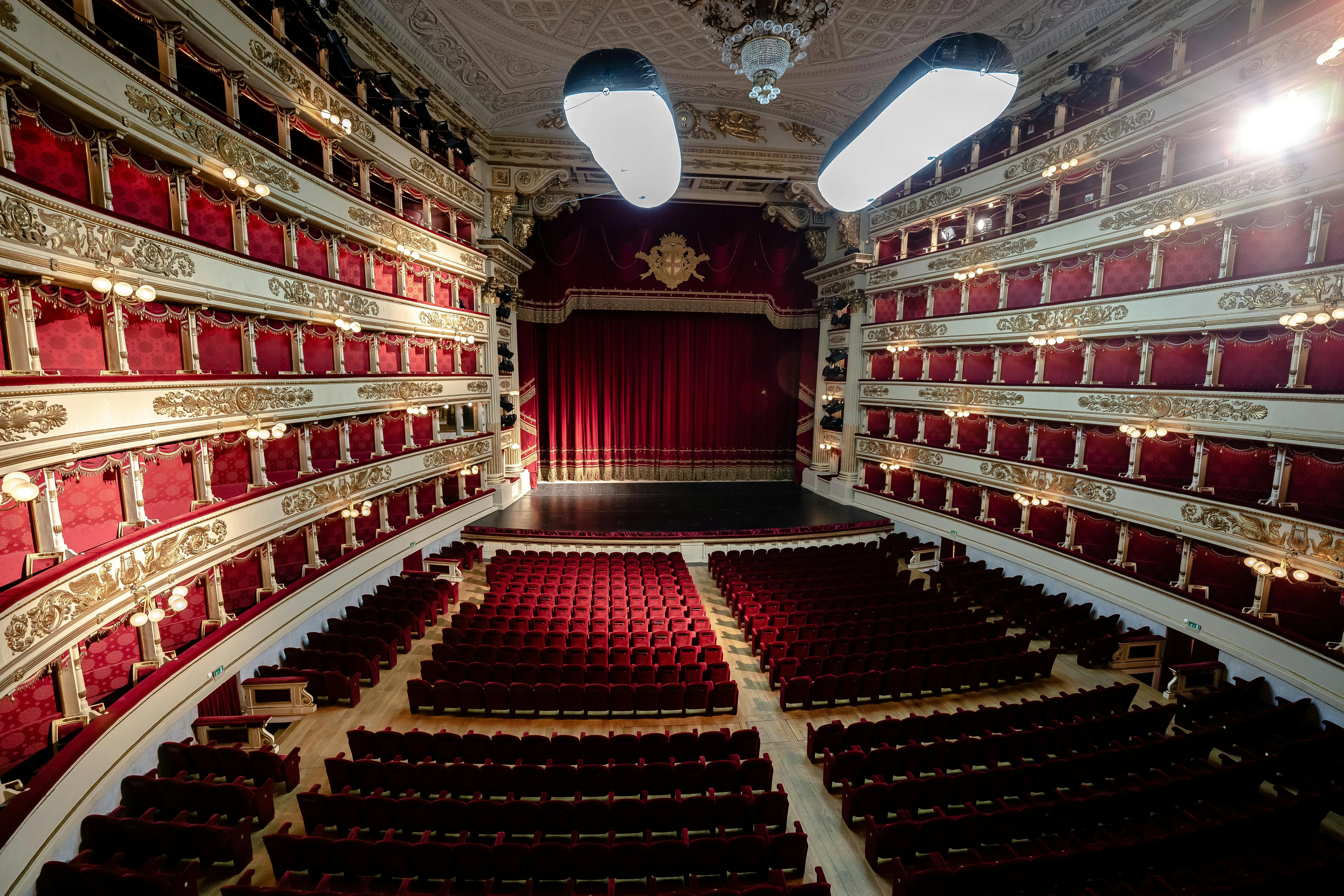 Focus teatro: 32 scuole su 800 e dispersione al 13,7%
