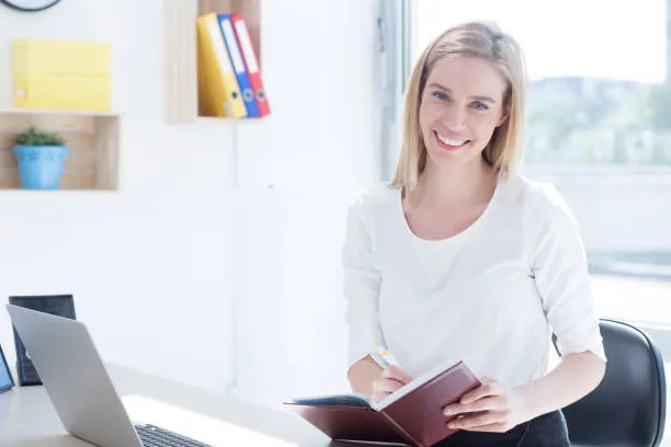 Formazione personale ATA, il Ministero stanzia oltre 50 milioni: "Mai una misura così organica"