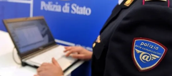 Cresce l'estremismo tra i minori sui social: allarme polizia