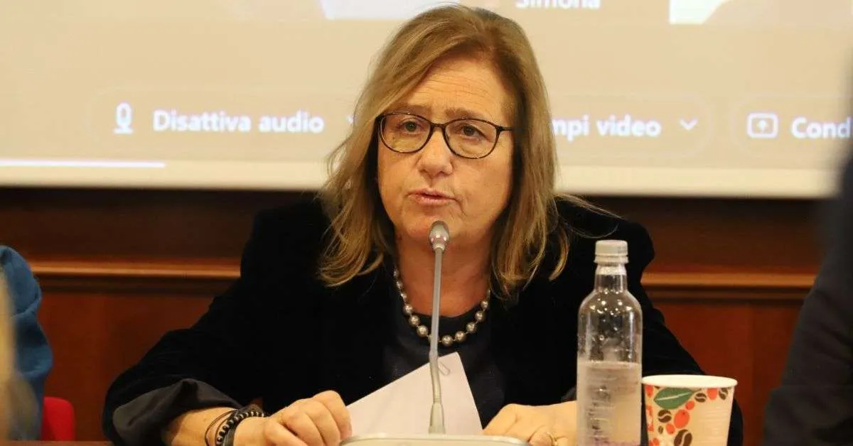 Frassinetti: la scuola è centrale contro il body shaming dei giovani