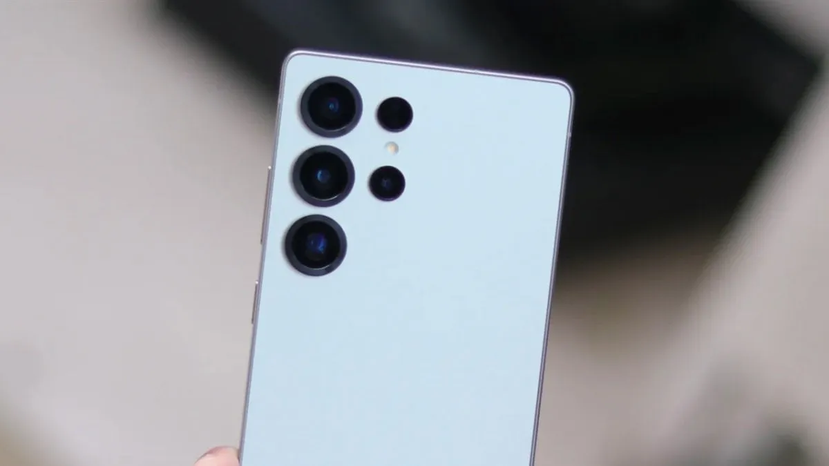 Samsung Galaxy S26 Ultra: Analisi Approfondita e Critica Sulle Scarse Novità del Comparto Fotografico