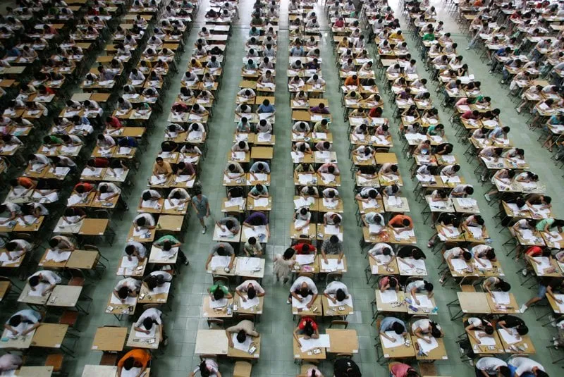 Gaokao al via, l'esame più affollato del mondo, per quasi 13 milioni di studenti cinesi che vogliono accedere all'università