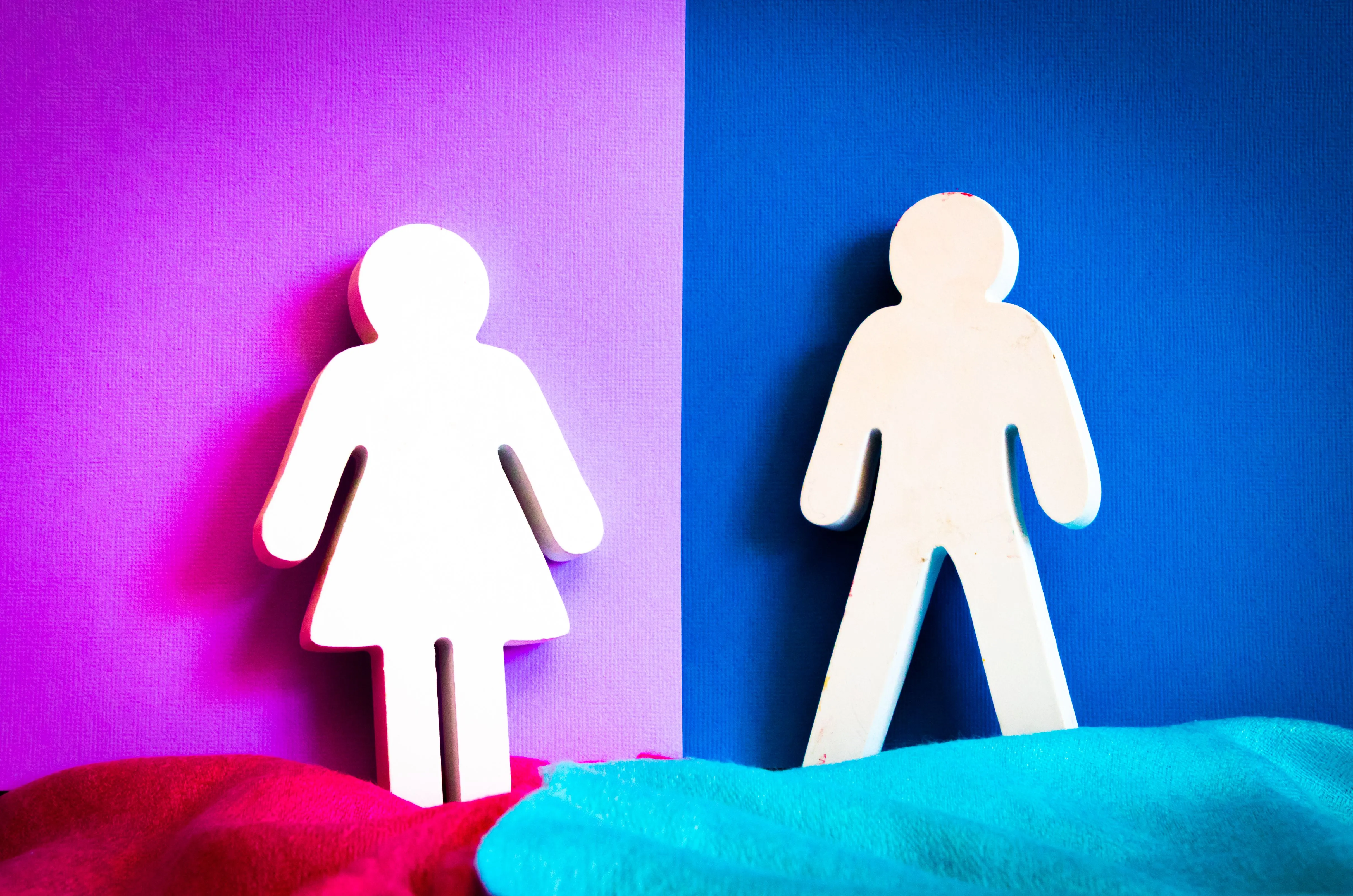 Gender gap accademico: l'Italia parte pari, perde donne ai vertici