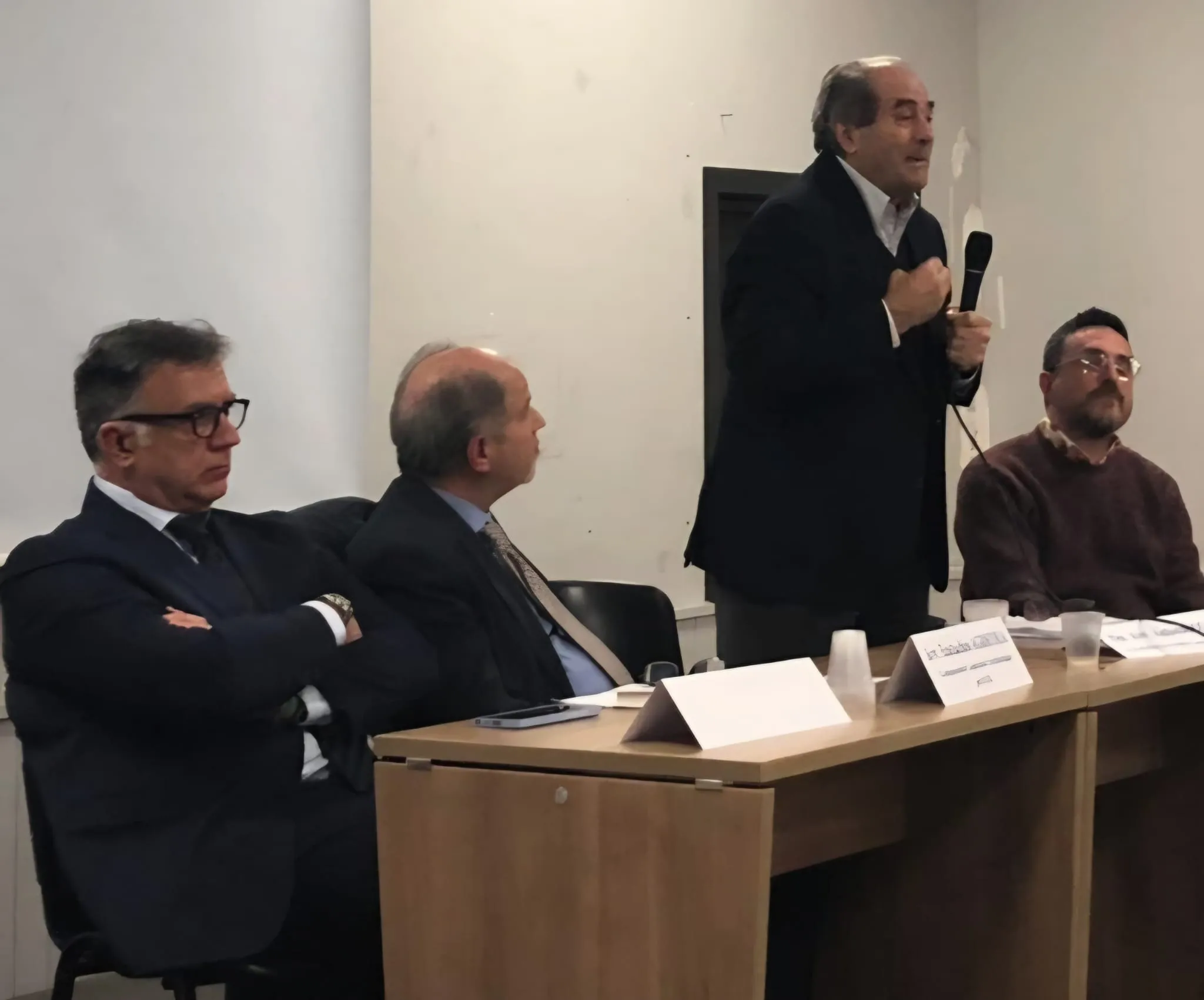 Giustizia e Riforma: La Visione di Antonio Di Pietro per un Sistema al Servizio del Cittadino a Manfredonia