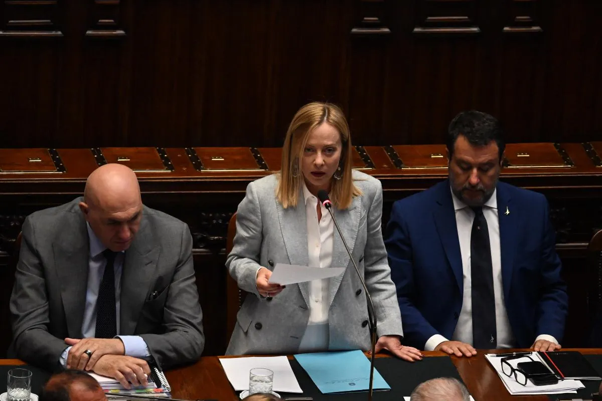 Meloni: "No all'Iran nucleare, basi solo con ok Parlamento"