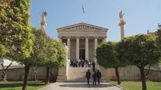 Grecia: Riforma Universitaria Elimina 300.000 Studenti Fuori Corso