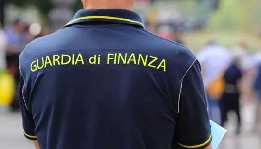Carta del Docente: Nuove Inchieste della Guardia di Finanza a Catanzaro su Uso Improprio, Truffe e Conseguenze