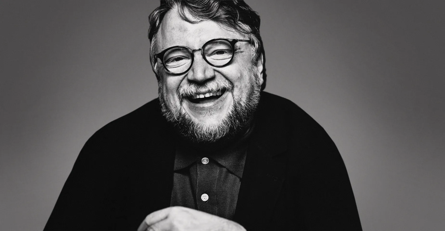 Guillermo del Toro sul Cinema e l’Intelligenza Artificiale: «Preferisco Morire che Rinunciare all’Arte Umanista»