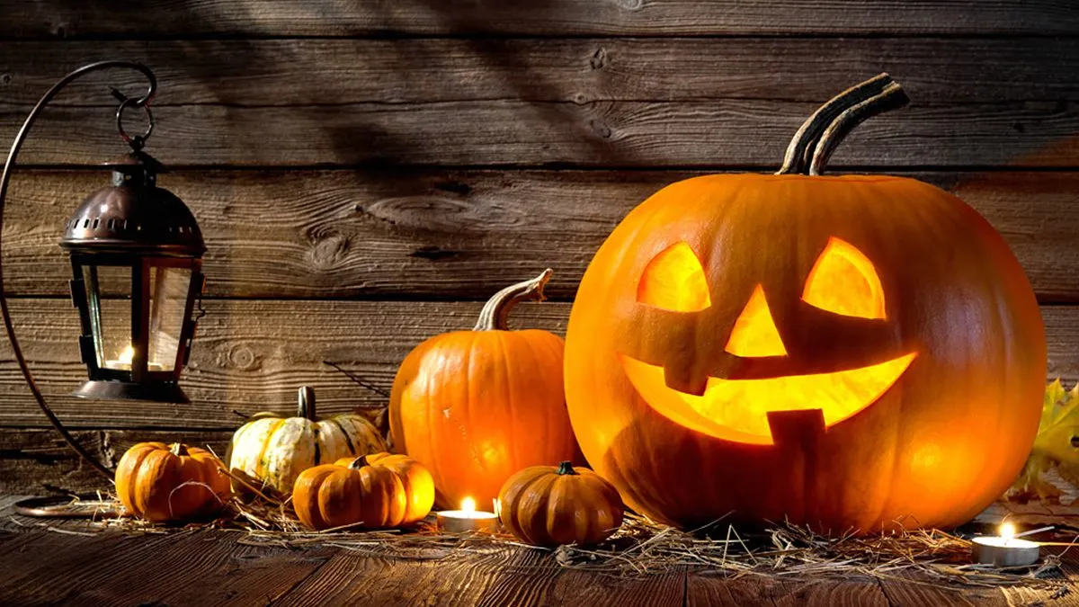 Halloween 2025: Tra Zucche Vuote e Sacro Smarrito nella Cultura Popolare