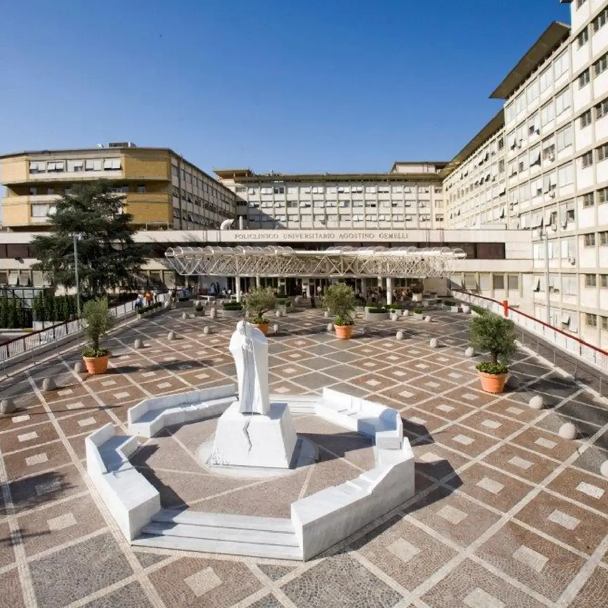 I migliori ospedali al mondo: 4 sono italiani, primo il Gemelli di Roma, secondo la classifica di Newsweek