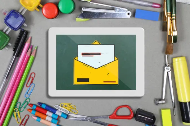 Chiusura delle caselle email scolastiche: cosa fare entro il 14 novembre 2025 per salvare i dati su PEO e PEC