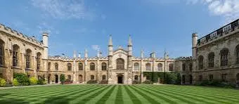 Il 73% dei college USA perde ricavi: l'Italia può intercettare la fuga?