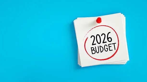 Il budget australiano 2026 taglia 800 milioni alla ricerca universitaria