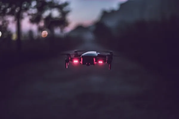 Il drone più veloce del mondo: il Peregrine V4 vola oltre i 657 km/h e conquista il Guinness World Records