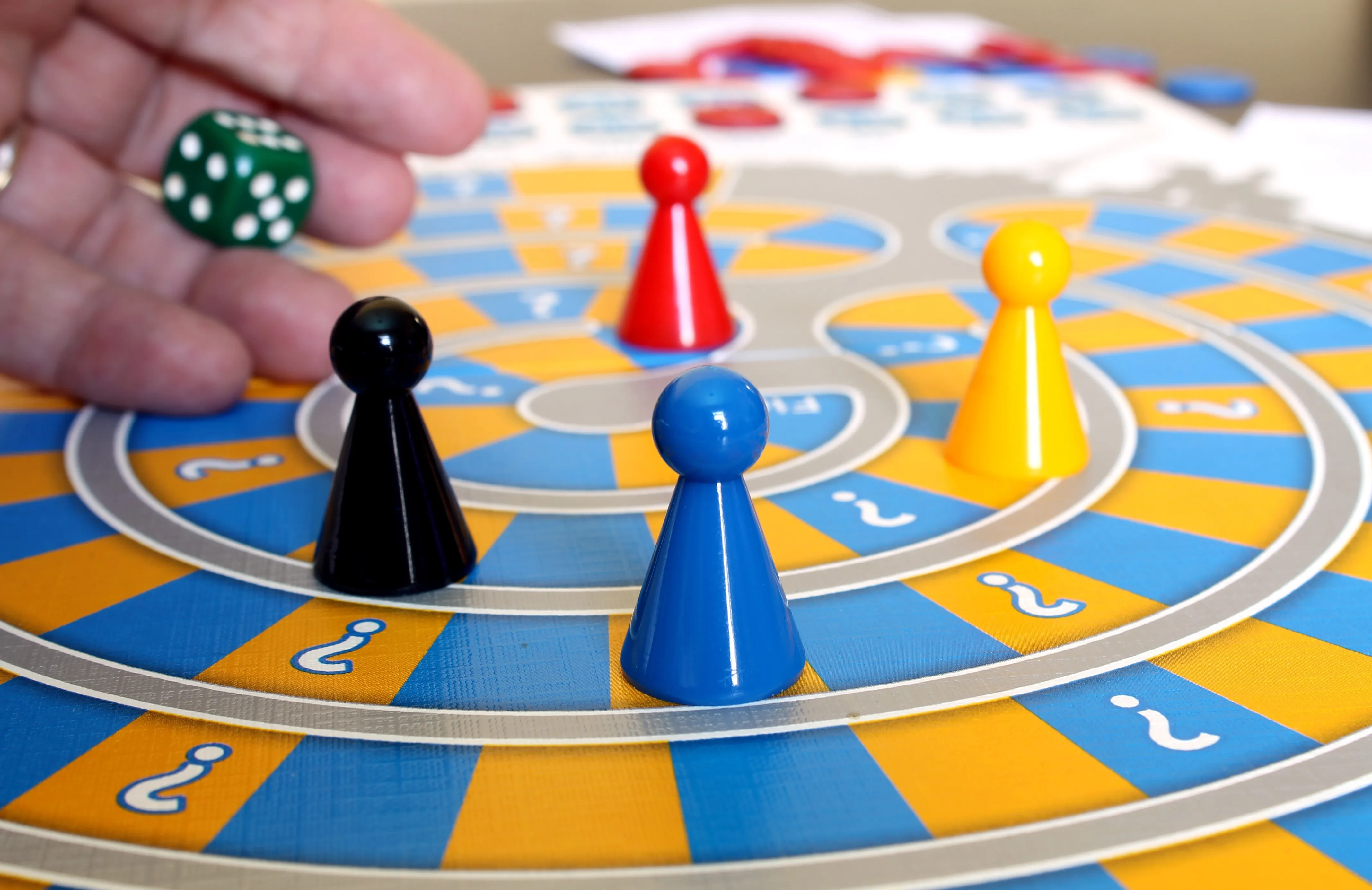 Burnout: il gioco da tavolo che trasforma stress da lavoro e vita in ufficio in una partita