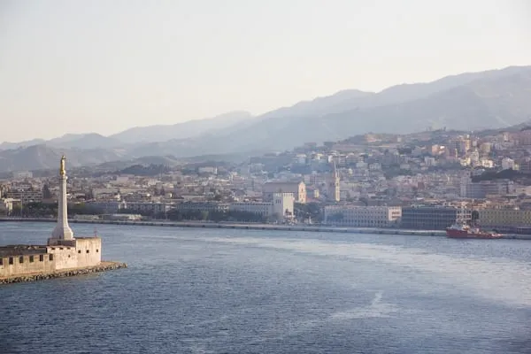 Il Maxxi Med diventa Mira: cosa cambia per Messina e il Piano Mattei