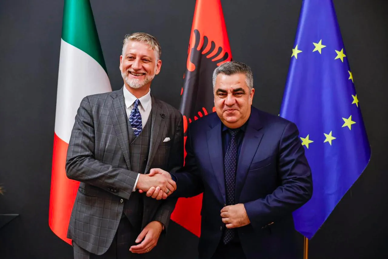 Il Ministro della cultura Giuli a Tirana, siglata l'intesa con il collega Blendi Gonxhja