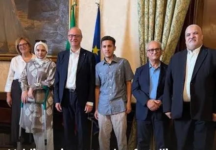 Il Ministro Valditara ha incontrato due studenti palestinesi giunti da Gaza che hanno superato la Maturità in Italia