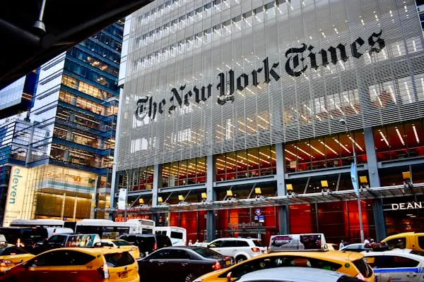 Il New York Times accelera sui digitali: crescita record degli abbonati e nuova frontiera dell’informazione online