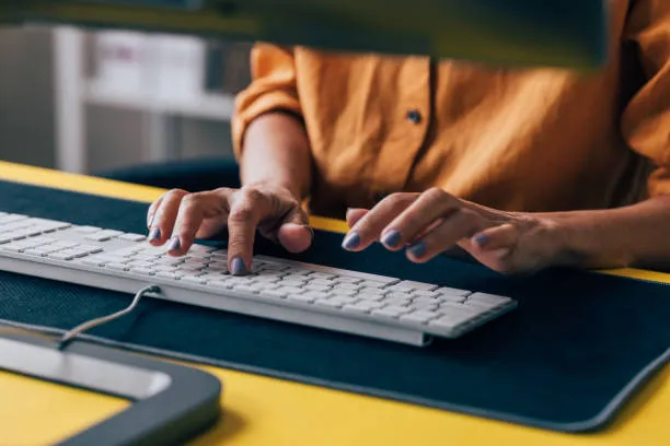 Il paradosso dell'assistente che fa il DSGA per 230 euro