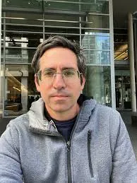 Digiuno Estremo per l'Etica: Guido Reichstadter Interrompe lo Sciopero della Fame contro l'Intelligenza Artificiale dopo 30 Giorni