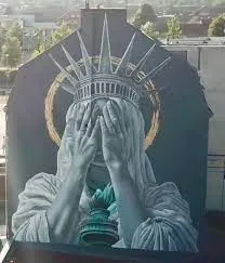 Statua della Libertà con occhi coperti: murale a Roubaix