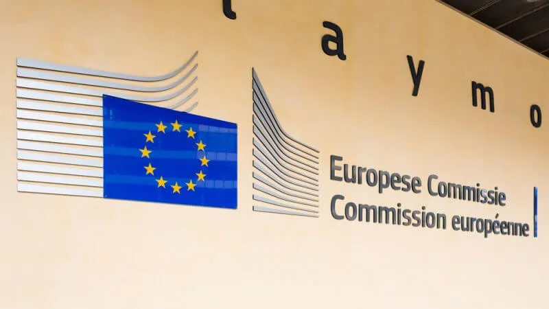 La Commissione Europea Avvia la Consultazione sul Codice per l’Etichettatura dei Contenuti Generati da Intelligenza Artificiale