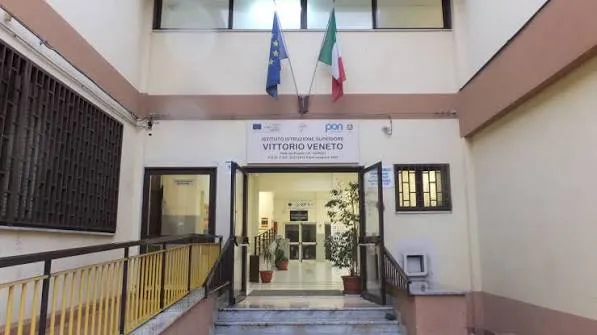 In Veneto gli Oss fanno lezione: 291 cattedre di sostegno vuote a Venezia