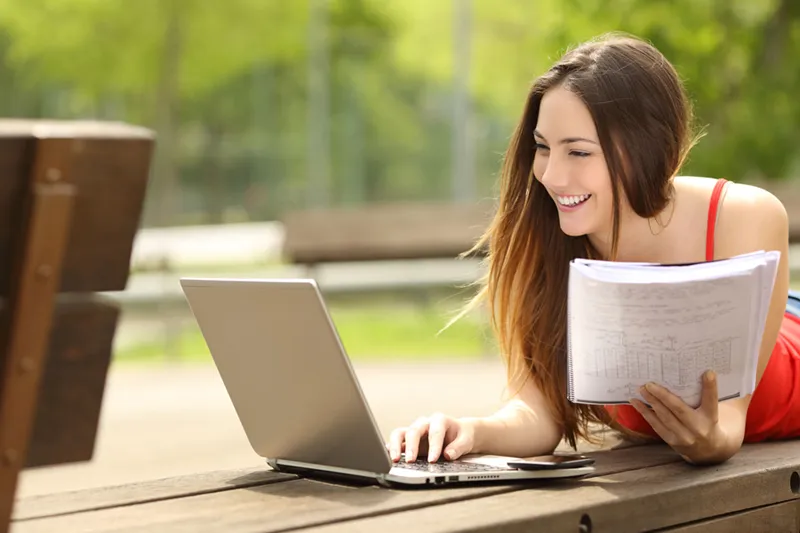 Indagine Censis per osservatorio Indire: Studio e lavoro dopo il diploma il  41,7% degli studenti lo vuole, il 7,7% riesce a trovarlo